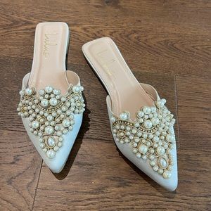 Lulus Flora Ivory Satin Pearl Embroidered Pointed-Toe Flats size 7
